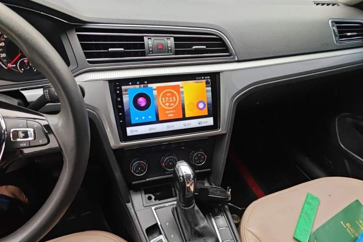Used Volkswagen Lamando 2019 230TSI DSG Fashion Edition China V Standard Audio And AC Panel