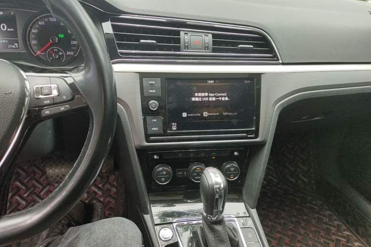 Used Volkswagen Lamando 2019 280TSI DSG Comfort Edition China VI standard Audio And AC Panel