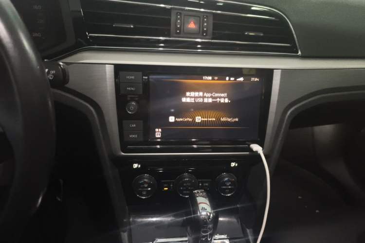 Used Volkswagen Lamando 2019 280TSI DSG Comfort Edition China VI standard Audio And AC Panel