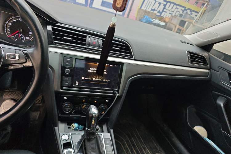 Used Volkswagen Lamando 2019 280TSI DSG Comfort Edition China VI standard Audio And AC Panel