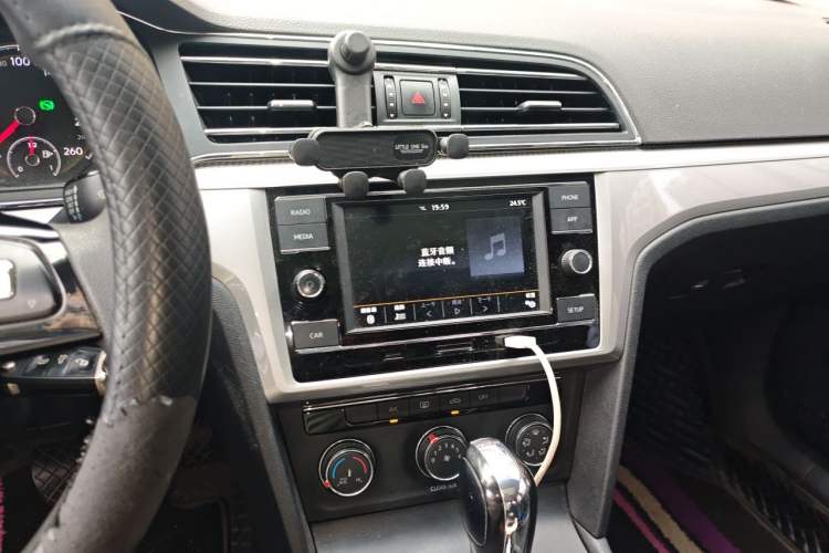 Used Volkswagen Lamando 2019 230TSI DSG Fashion Edition China VI Audio And AC Panel