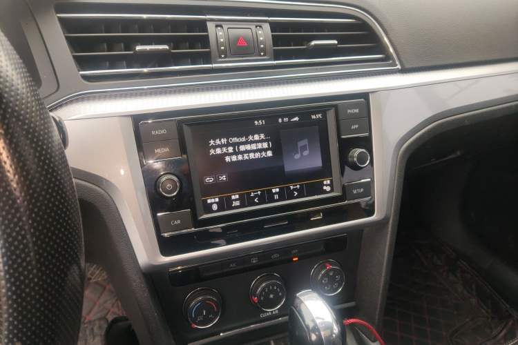Used Volkswagen Lamando 2019 230TSI DSG Fashion Edition China VI Audio And AC Panel
