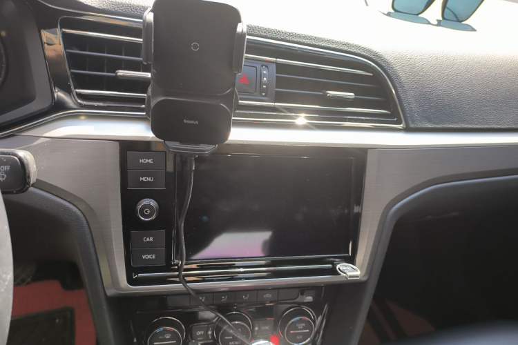 Used Volkswagen Lamando 2019 280TSI DSG Comfort Edition China VI standard Audio And AC Panel