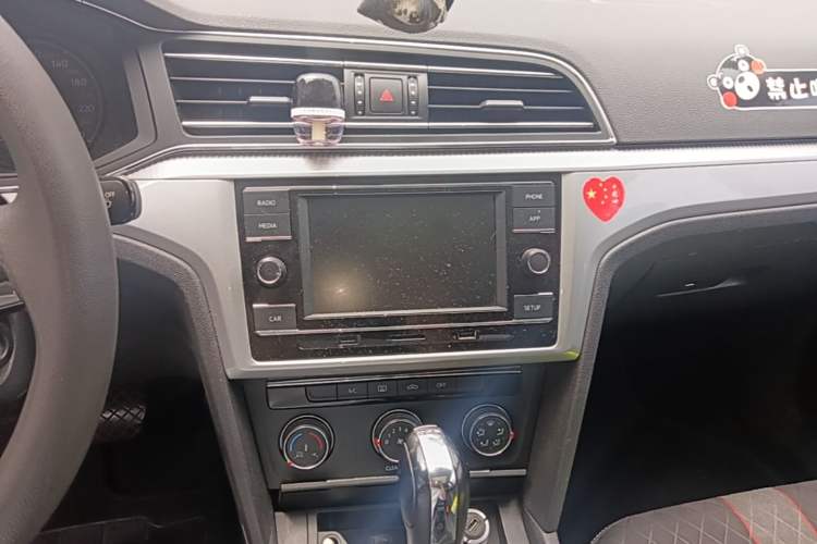 Used Volkswagen Lamando 2019 230TSI DSG Fashion Edition China VI Audio And AC Panel