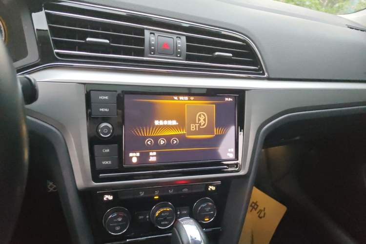 Used Volkswagen Lamando 2019 280TSI DSG Comfort Edition China V Standard Audio And AC Panel