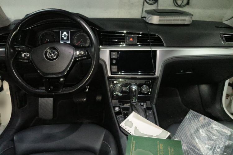 Used Volkswagen Lamando 2019 280TSI DSG Comfort Edition China V Standard Center Console