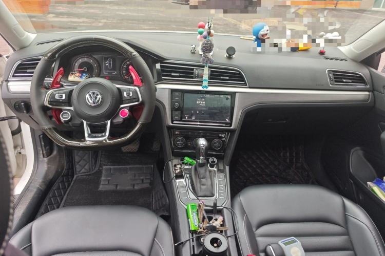 Used Volkswagen Lamando 2019 280TSI DSG Comfort Edition China VI standard Center Console