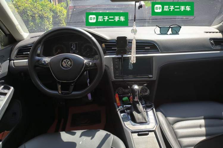 Used Volkswagen Lamando 2019 280TSI DSG Comfort Edition China VI standard Center Console