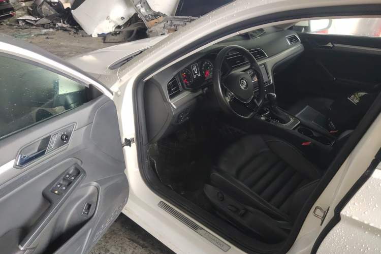 Used Volkswagen Lamando 2019 280TSI DSG Comfort Edition China V Standard Driver Seat