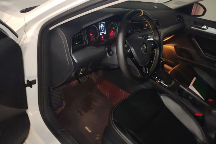 Used Volkswagen Lamando 2019 230TSI DSG Vision Edition China VI Standard Driver Seat