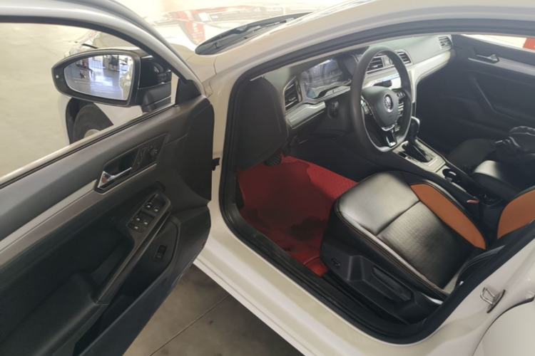 Used Volkswagen Lamando 2019 230TSI DSG Fashion Edition China VI Driver Seat