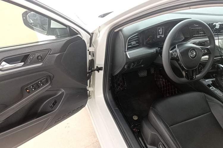 Used Volkswagen Lamando 2019 230TSI DSG Fashion Edition China VI Driver Seat