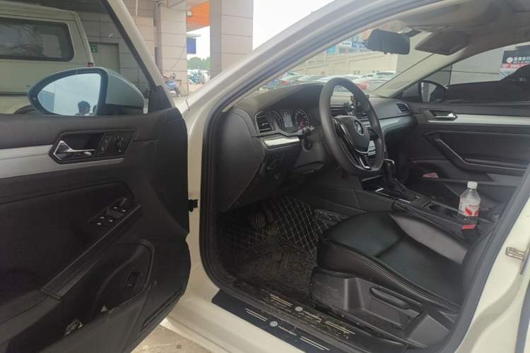 Used Volkswagen Lamando 2019 230TSI DSG Fashion Edition China VI Driver Seat