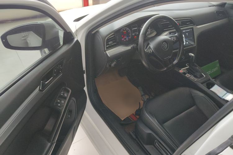 Used Volkswagen Lamando 2019 230TSI DSG Fashion Edition China VI Driver Seat