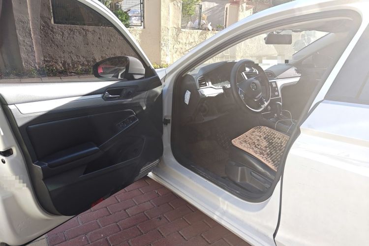 Used Volkswagen Lamando 2019 230TSI DSG Fashion Edition China VI Driver Seat