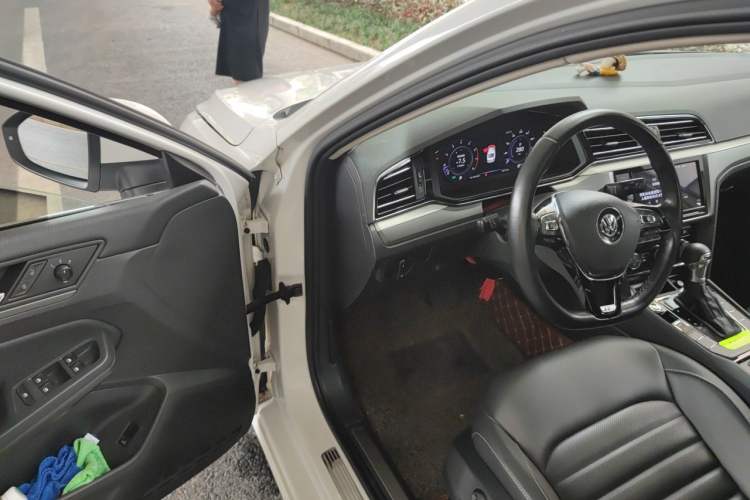 Used Volkswagen Lamando 2019 280TSI DSG Comfort Edition China VI standard Driver Seat