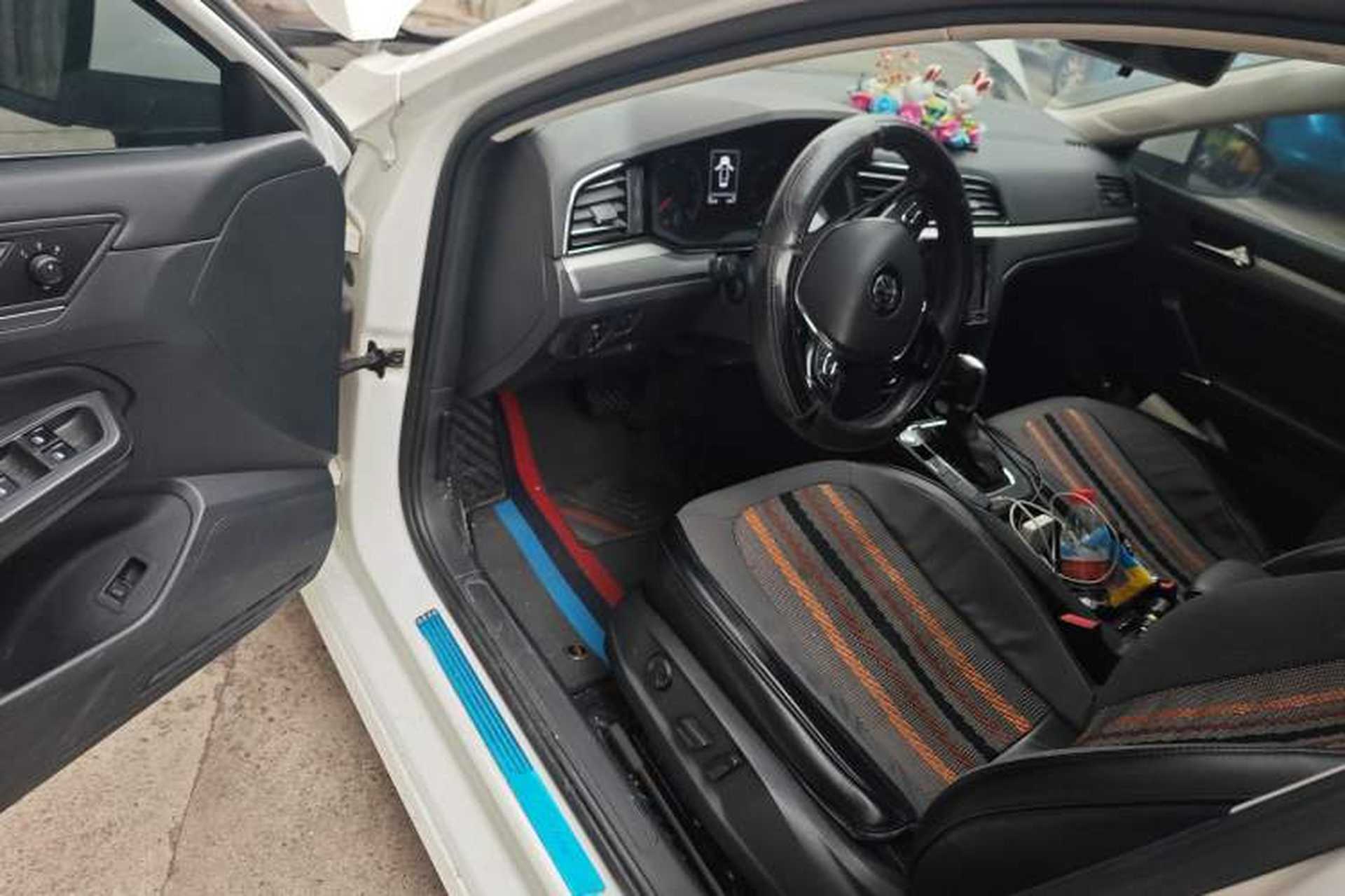 Used Volkswagen Lamando 2019 280TSI DSG Comfort Edition China VI standard Driver Seat