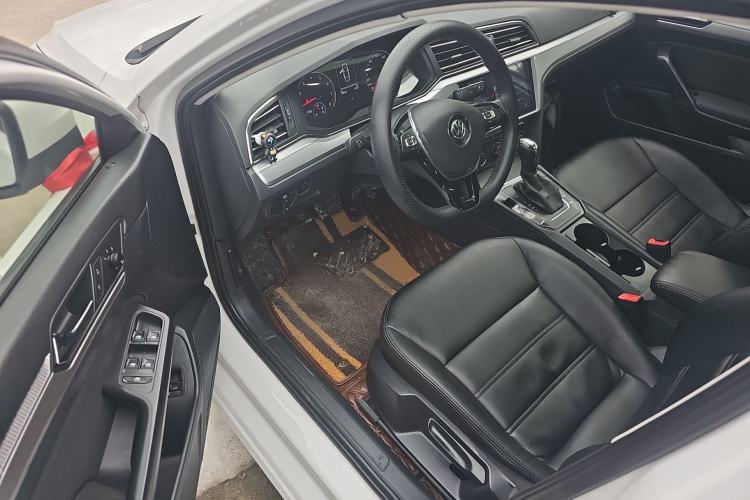 Used Volkswagen Lamando 2019 230TSI DSG Fashion Edition China VI Driver Seat