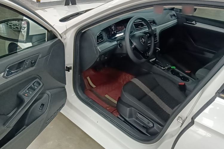 Used Volkswagen Lamando 2019 230TSI DSG Fashion Edition China V Standard Driver Seat
