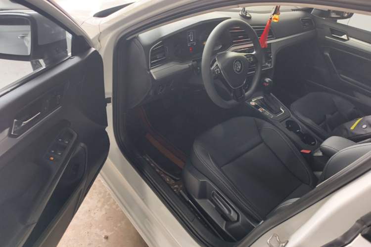 Used Volkswagen Lamando 2019 230TSI DSG Fashion Edition China VI Driver Seat