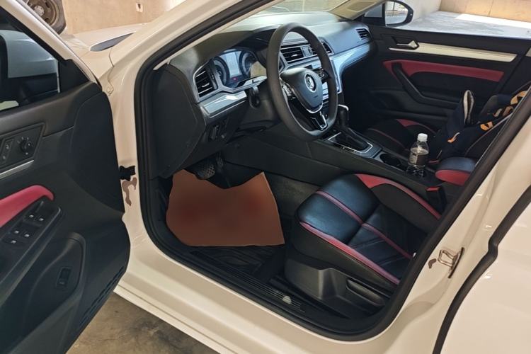 Used Volkswagen Lamando 2019 230TSI DSG Fashion Edition China VI Driver Seat