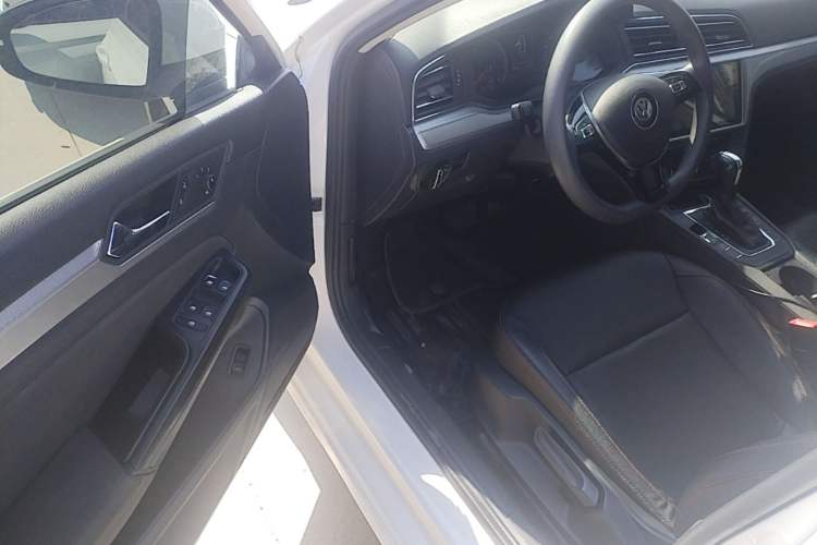 Used Volkswagen Lamando 2019 230TSI DSG Fashion Edition China V Standard Driver Seat