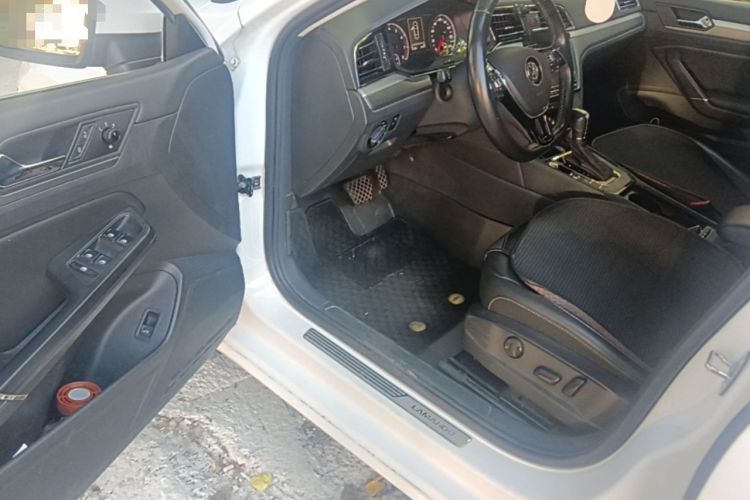 Used Volkswagen Lamando 2019 280TSI DSG Comfort Edition China VI standard Driver Seat