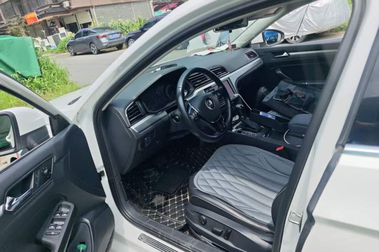 Used Volkswagen Lamando 2019 280TSI DSG Comfort Edition China VI standard Driver Seat