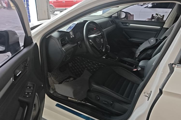 Used Volkswagen Lamando 2019 280TSI DSG Comfort Edition China V Standard Driver Seat