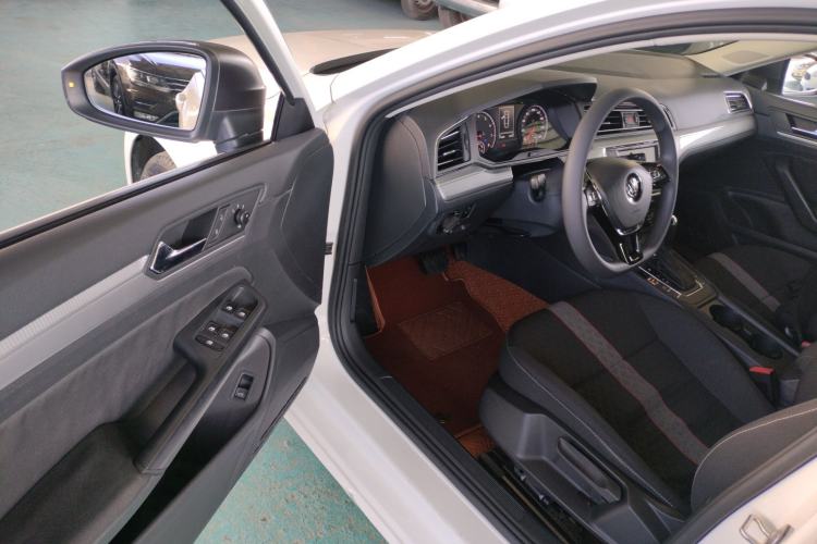 Used Volkswagen Lamando 2019 230TSI DSG Fashion Edition China VI Driver Seat