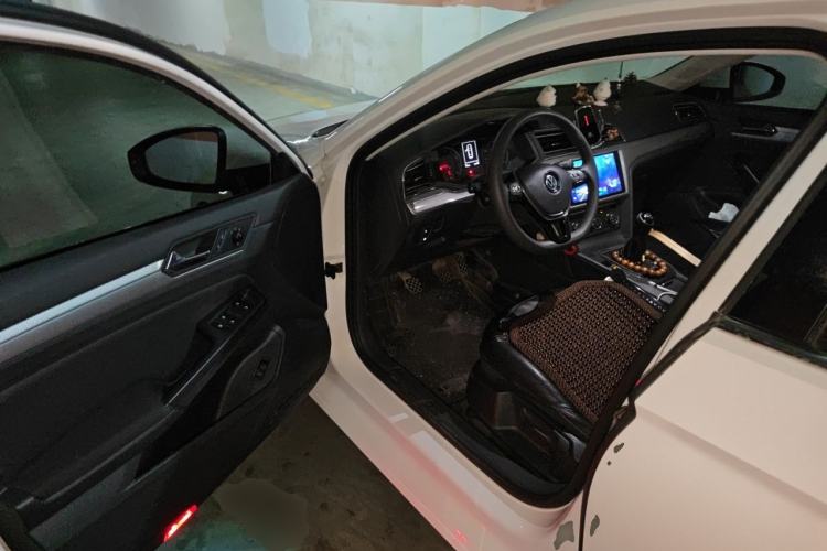 Used Volkswagen Lamando 2019 230TSI Manual Trend Edition China VI Standard Driver Seat