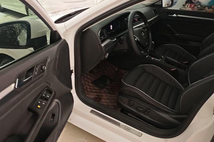 Used Volkswagen Lamando 2019 280TSI DSG Luxury Edition China VI Standard Driver Seat