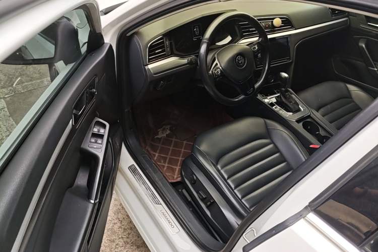 Used Volkswagen Lamando 2019 280TSI DSG Comfort Edition China VI standard Driver Seat