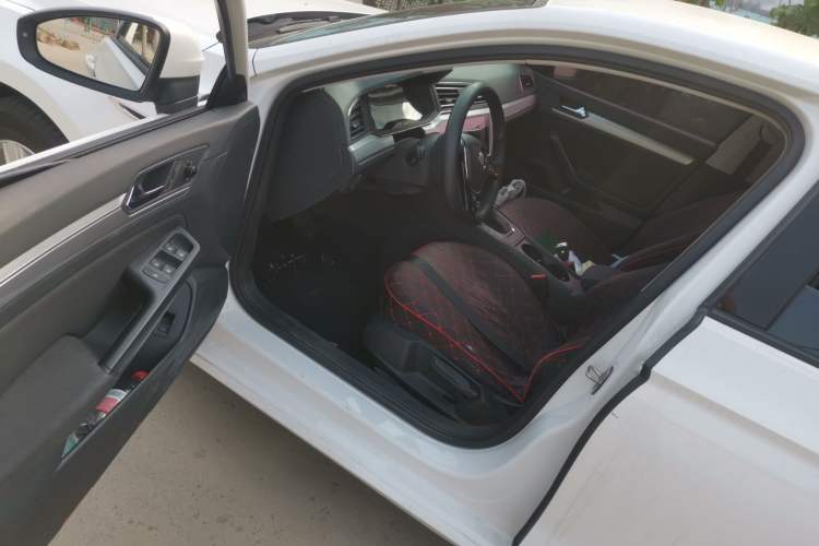 Used Volkswagen Lamando 2019 230TSI DSG Fashion Edition China V Standard Driver Seat
