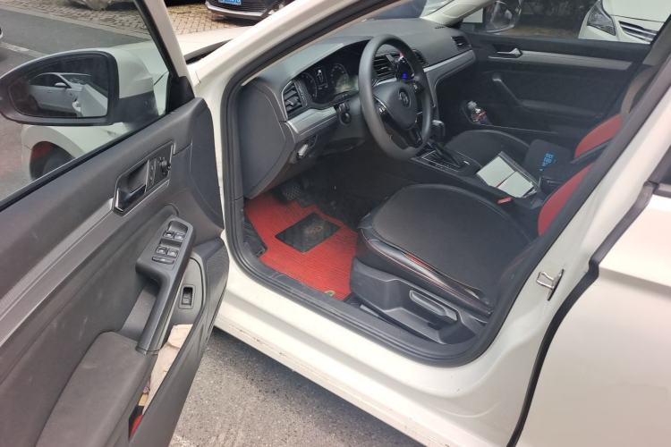 Used Volkswagen Lamando 2019 230TSI DSG Fashion Edition China VI Driver Seat
