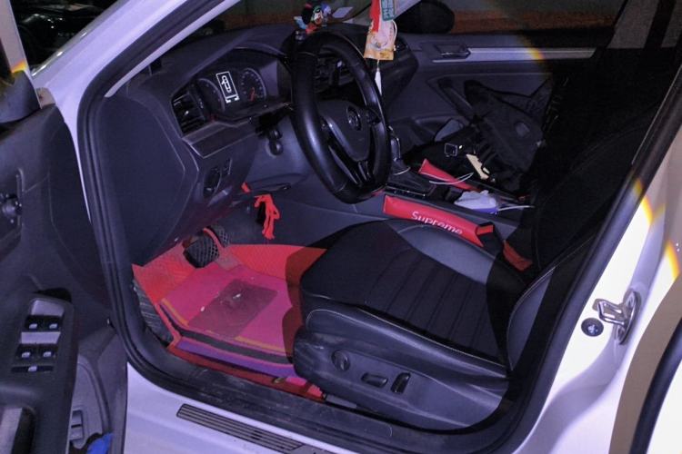 Used Volkswagen Lamando 2019 280TSI DSG Comfort Edition China VI standard Driver Seat
