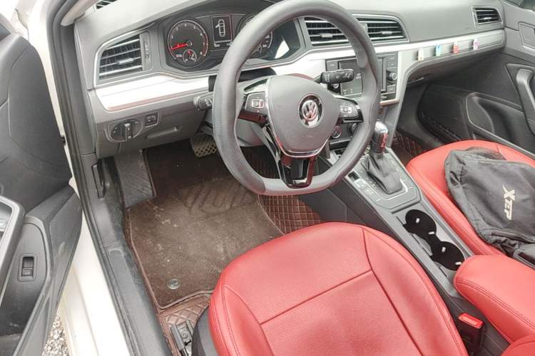 Used Volkswagen Lamando 2019 230TSI DSG Fashion Edition China VI Driver Seat