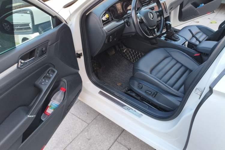 Used Volkswagen Lamando 2019 280TSI DSG Comfort Edition China VI standard Driver Seat