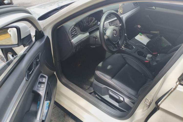Used Volkswagen Lamando 2019 230TSI DSG Fashion Edition China V Standard Driver Seat