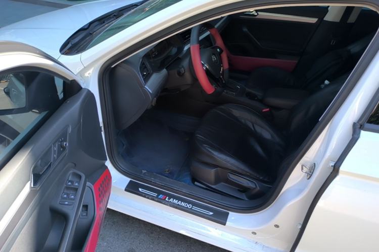 Used Volkswagen Lamando 2019 230TSI DSG Vision Edition China VI Standard Driver Seat