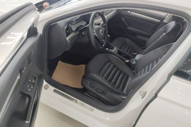 Used Volkswagen Lamando 2019 280TSI DSG Comfort Edition China V Standard Driver Seat
