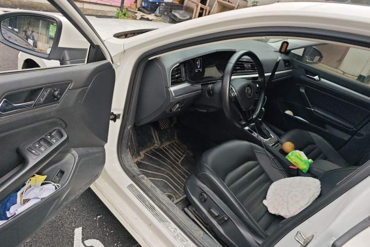 Used Volkswagen Lamando 2019 280TSI DSG Comfort Edition China VI standard Driver Seat
