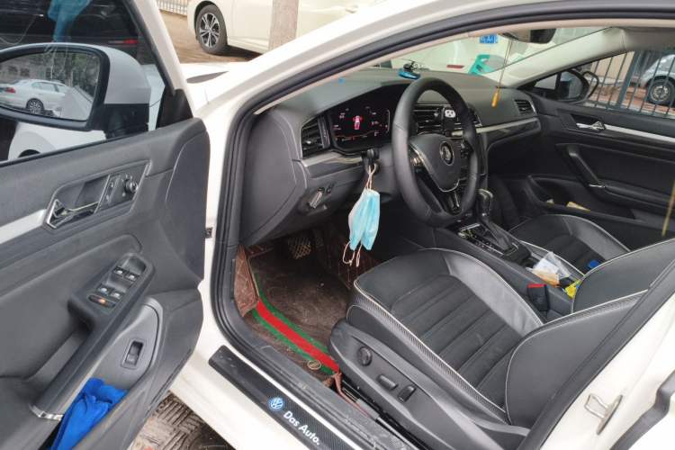 Used Volkswagen Lamando 2019 280TSI DSG Luxury Edition China V Standard Driver Seat
