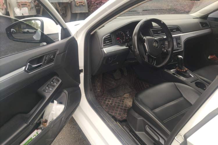 Used Volkswagen Lamando 2019 230TSI DSG Fashion Edition China VI Driver Seat