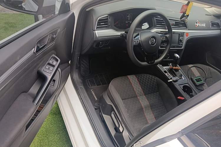 Used Volkswagen Lamando 2019 230TSI DSG Fashion Edition China VI Driver Seat