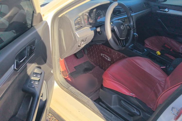 Used Volkswagen Lamando 2019 230TSI DSG Fashion Edition China VI Driver Seat