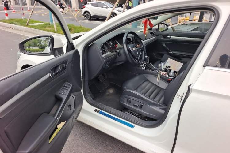 Used Volkswagen Lamando 2019 280TSI DSG Comfort Edition China VI standard Driver Seat