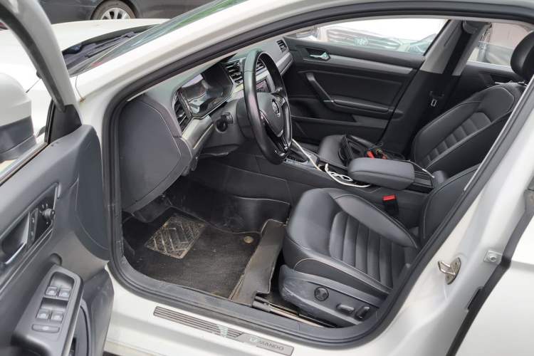 Used Volkswagen Lamando 2019 280TSI DSG Comfort Edition China VI standard Driver Seat