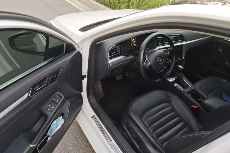 Used Volkswagen Lamando 2019 280TSI DSG Comfort Edition China V Standard Driver Seat