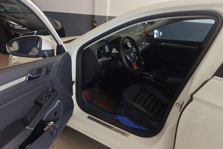 Used Volkswagen Lamando 2019 280TSI DSG Comfort Edition China VI standard Driver Seat